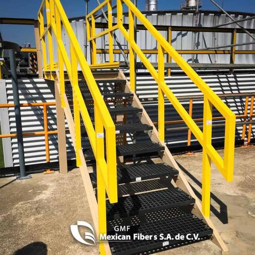 Plataformas de fibra de vidrio marca Mexican Fibers